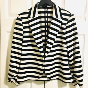 Amanda & Chelsea Striped Peak Blazer